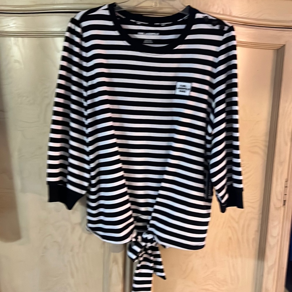 Karl Lagerfeld Paris sweater